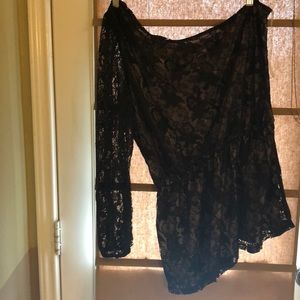 NWT BISOU BISOU one shoulder long sleeve blouse